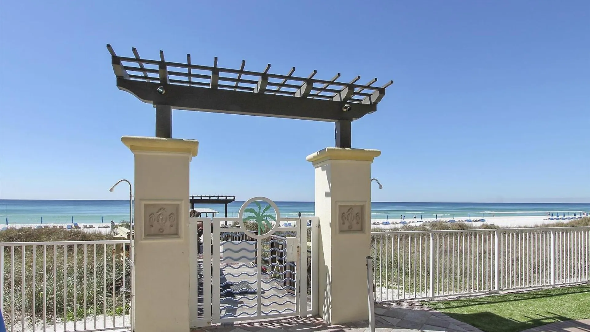 Apartment Shores Of Panama 2217- Elegantly Decorated, Sleeps 6, Free Fun! Condo Panama City Beach